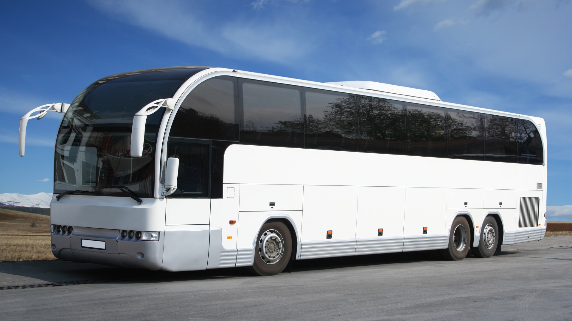 Autocar grand tourisme pour location avec chauffeur depuis Noisy-le-Grand, Seine-Saint-Denis (93)