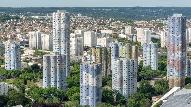 Vue aérienne des tours résidentielles de Nanterre, préfecture des Hauts-de-Seine